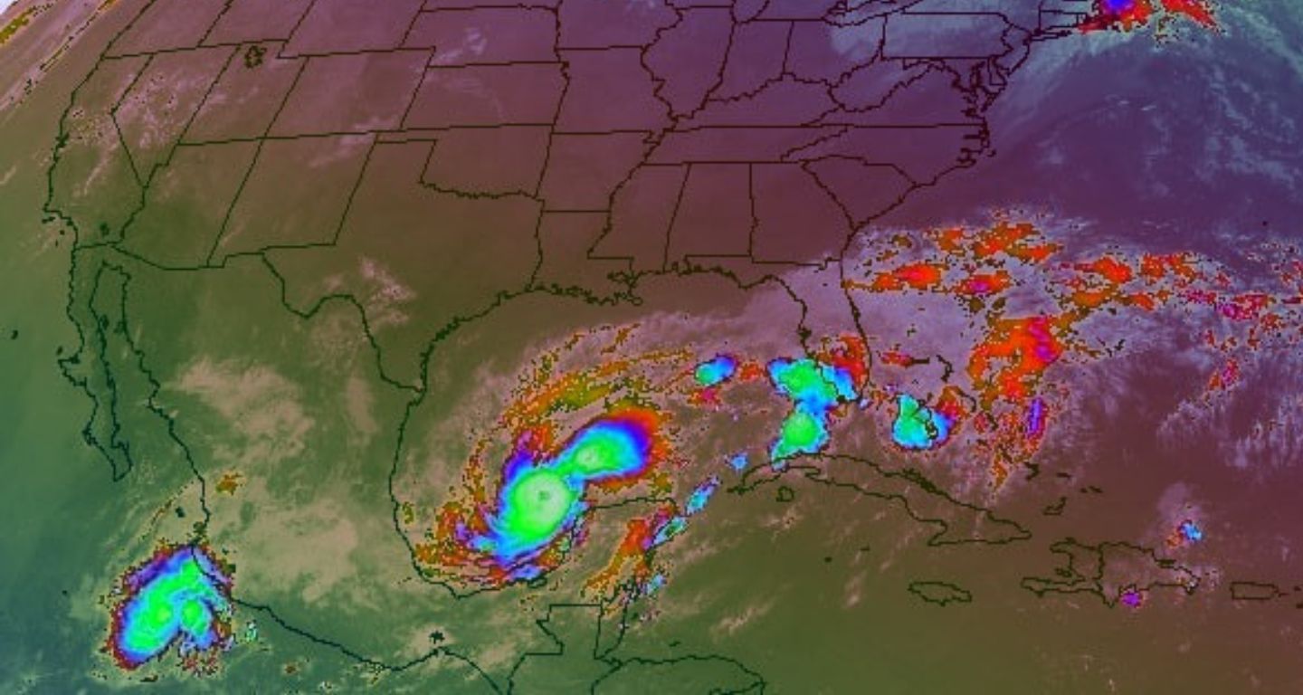 El poder del huracán Milton no deja de crecer y se espera que se eleve a categoría 5. | weather.ndc.nasa.gov/