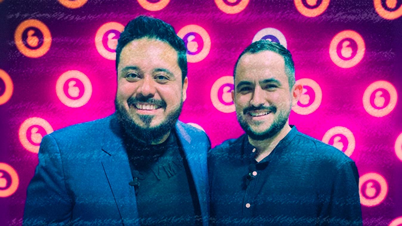 Víctor Ortiz y Alejandro Campos, de Buzzfeed México. [Foto: Miguel Sevares]